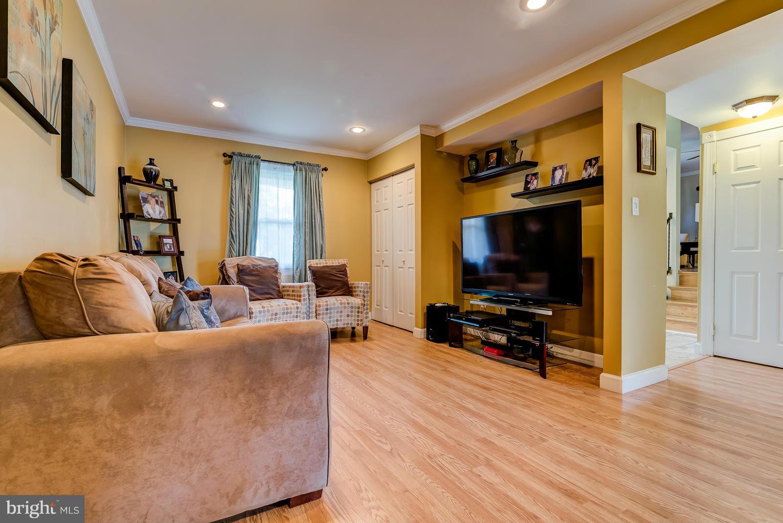 4500 Kinmount Road Lanham, MD 20706 - Photo 6 of 24 Family Room