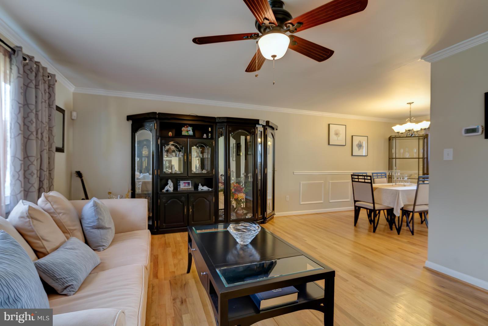 4500 Kinmount Road Lanham, MD 20706 - Photo 9 of 24 Living Room