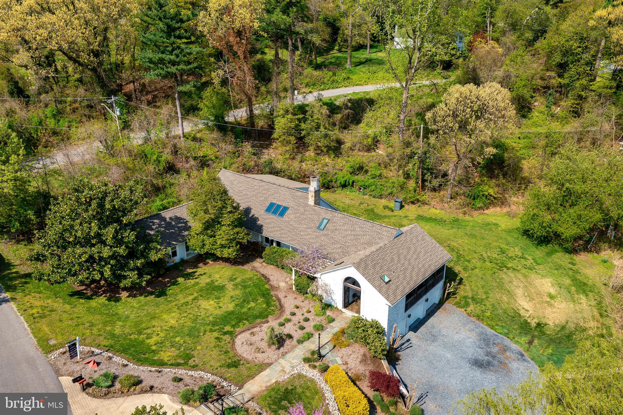283 Rugby Cove Arnold, MD 21012 - Photo 3 of 28 Premium corner lot with water views on both sides