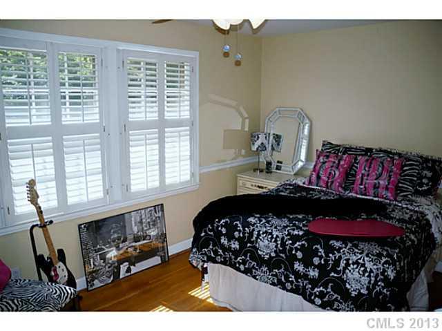 4808 Walker Road, Unit 28 Charlotte, NC 28211 - Photo 14 of 15 Gallery Image 14