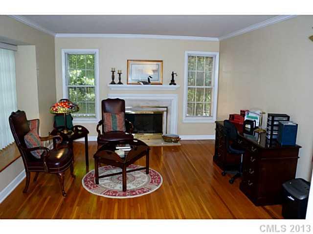 4808 Walker Road, Unit 28 Charlotte, NC 28211 - Photo 3 of 15 Gallery Image 3