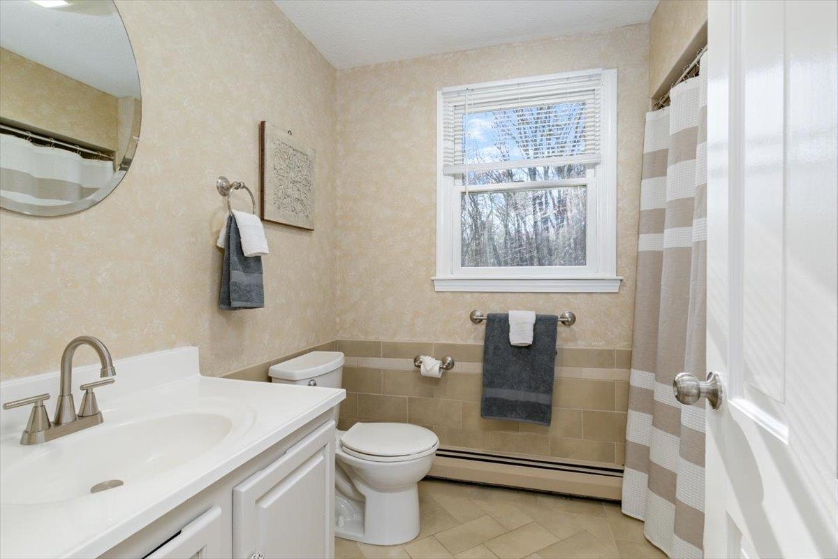 5 Amberwood Drive Atkinson, NH 03811 - Photo 38 of 47