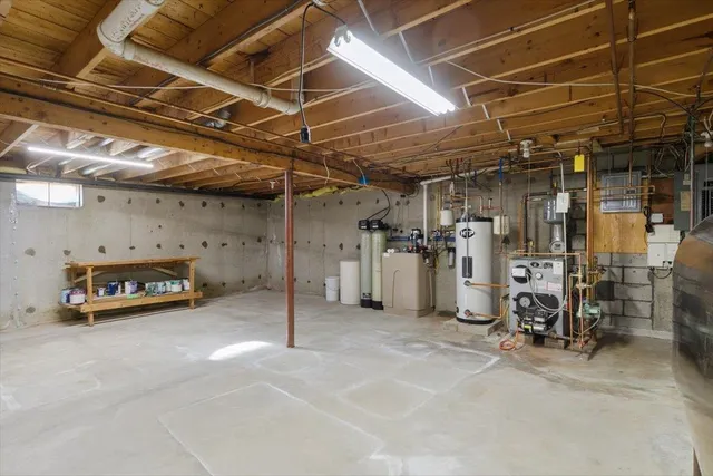 $681,000 | 5 Amberwood Drive, Atkinson, NH 03811