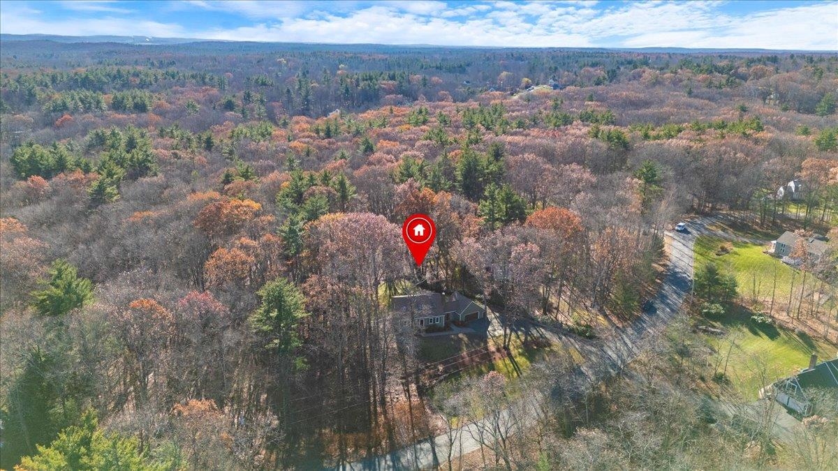 5 Amberwood Drive Atkinson, NH 03811 - Photo 5 of 47