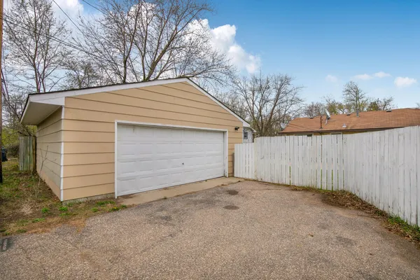 $267,500 | 1013 25th Avenue North, St. Cloud, MN 56303