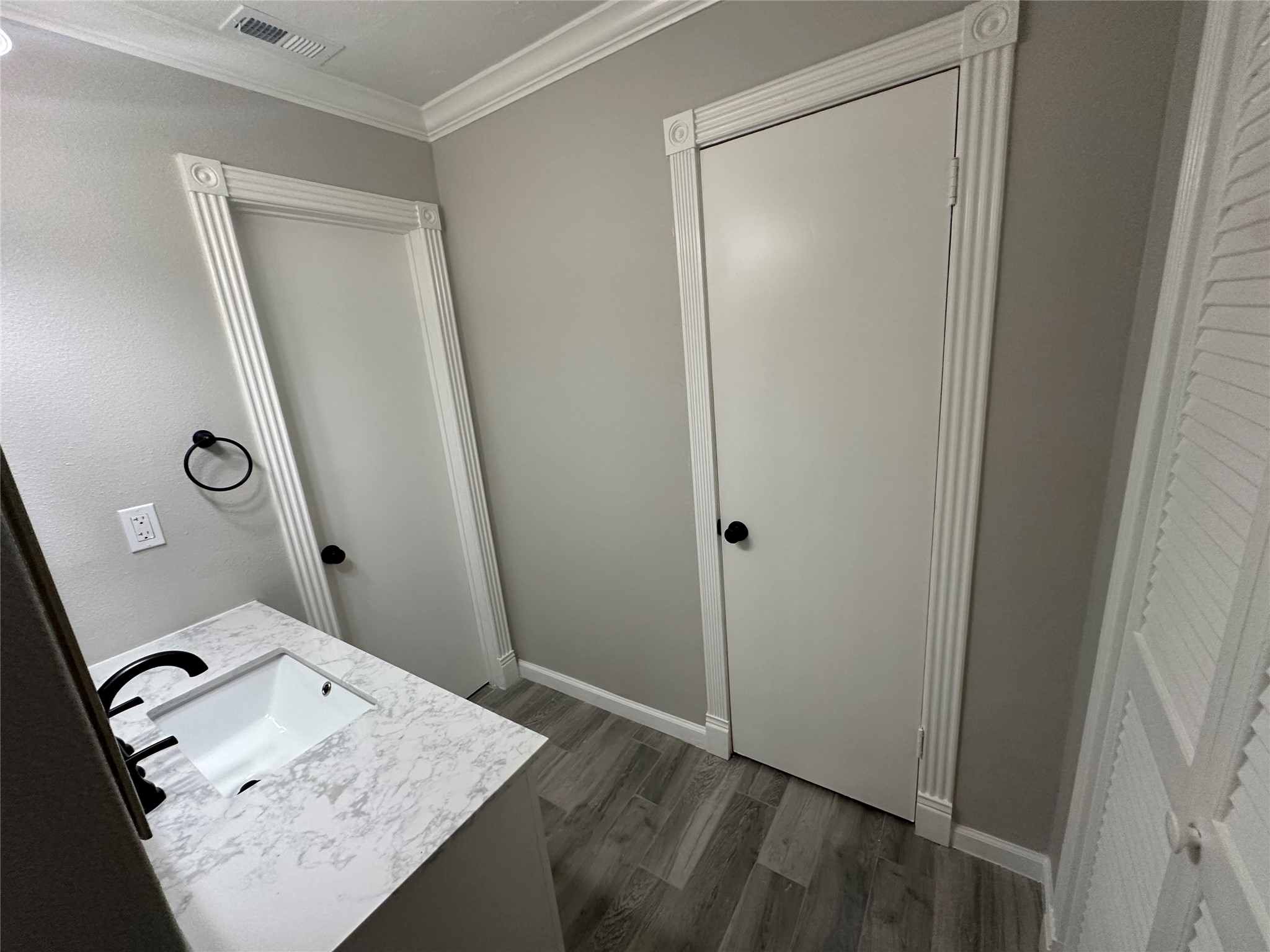 44 Yewleaf Road The Woodlands, TX 77381 - Photo 26 of 33 Gallery Image 26