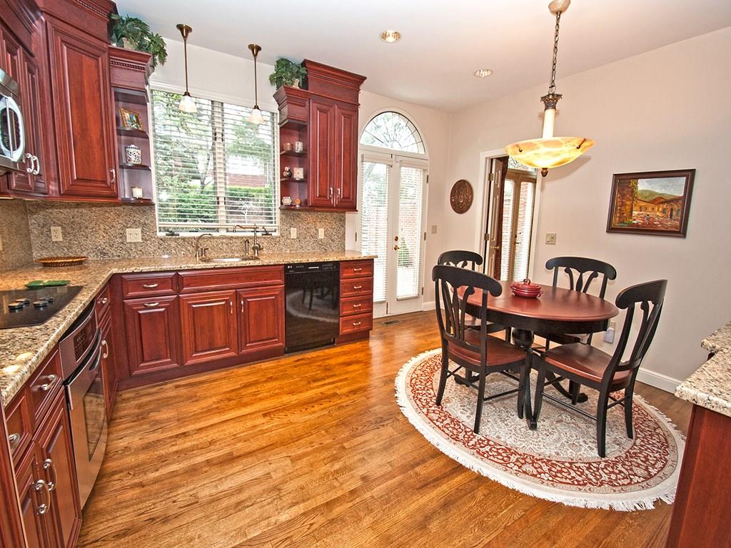 304 Schenley Road Pittsburgh, PA 15217 - Photo 7 of 23