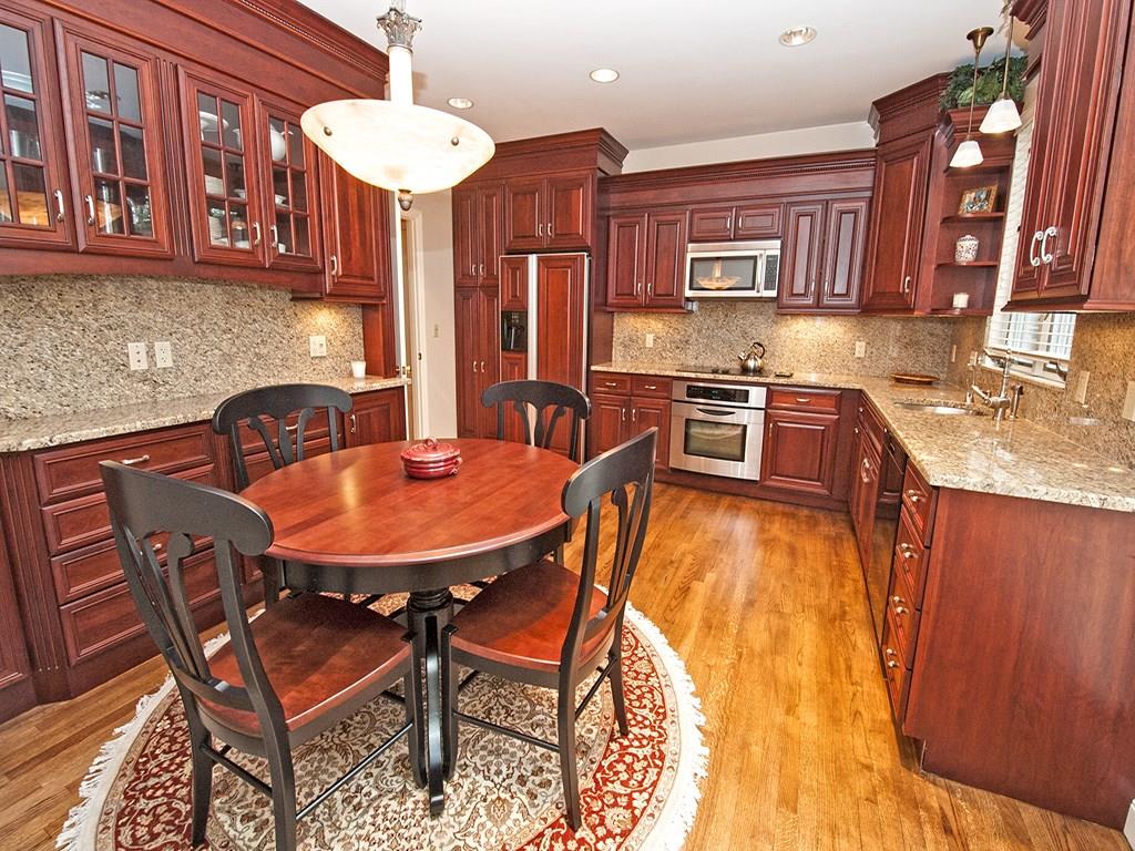 304 Schenley Road Pittsburgh, PA 15217 - Photo 8 of 23