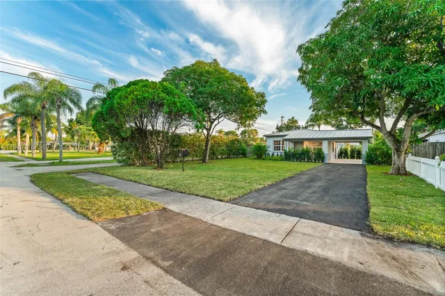 $625,000 | 1880 Northeast 180th Street, North Miami Beach, FL 33162