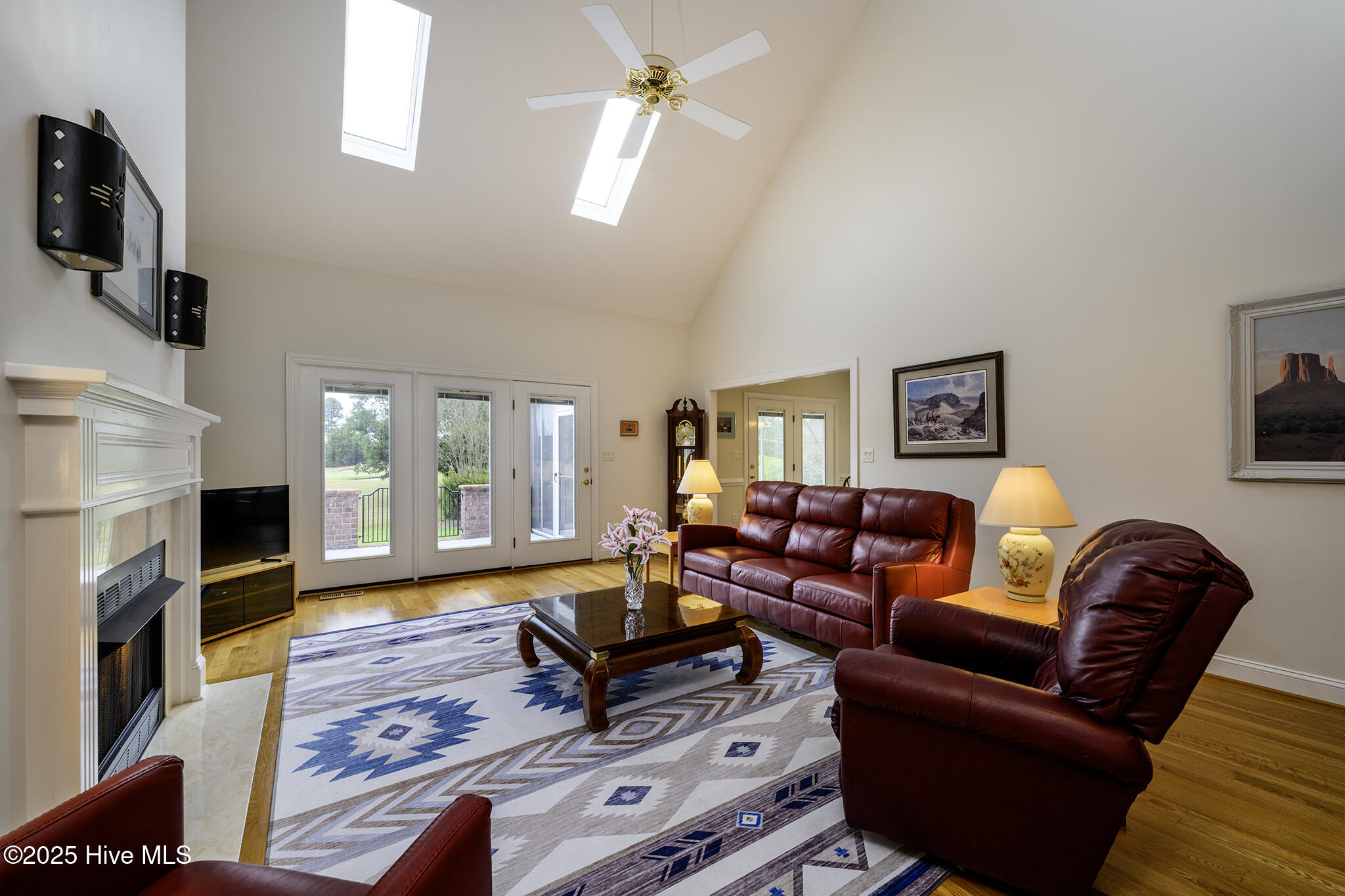 106 Mellen Road New Bern, NC 28562 - Photo 2 of 87 Living Room with Great Natural Light
