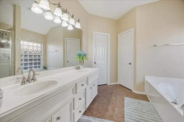 $2,700 | 5019 Peabody Hill Lane, Katy, TX 77494