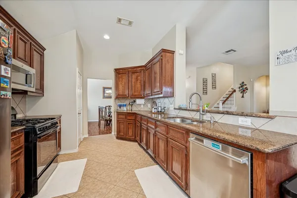 $2,700 | 5019 Peabody Hill Lane, Katy, TX 77494