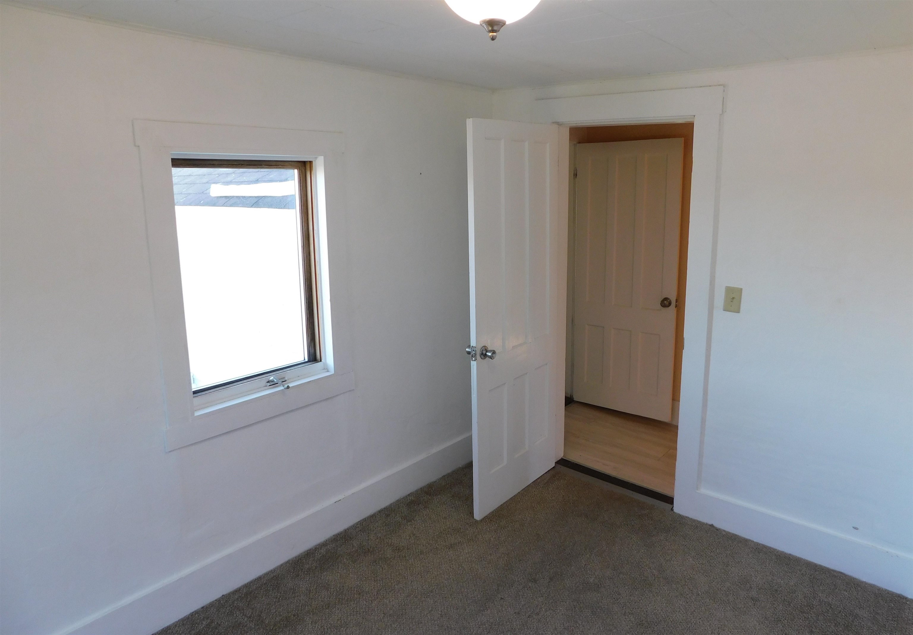 116 North Pleasant Street Troy, VT 05859 - Photo 15 of 29