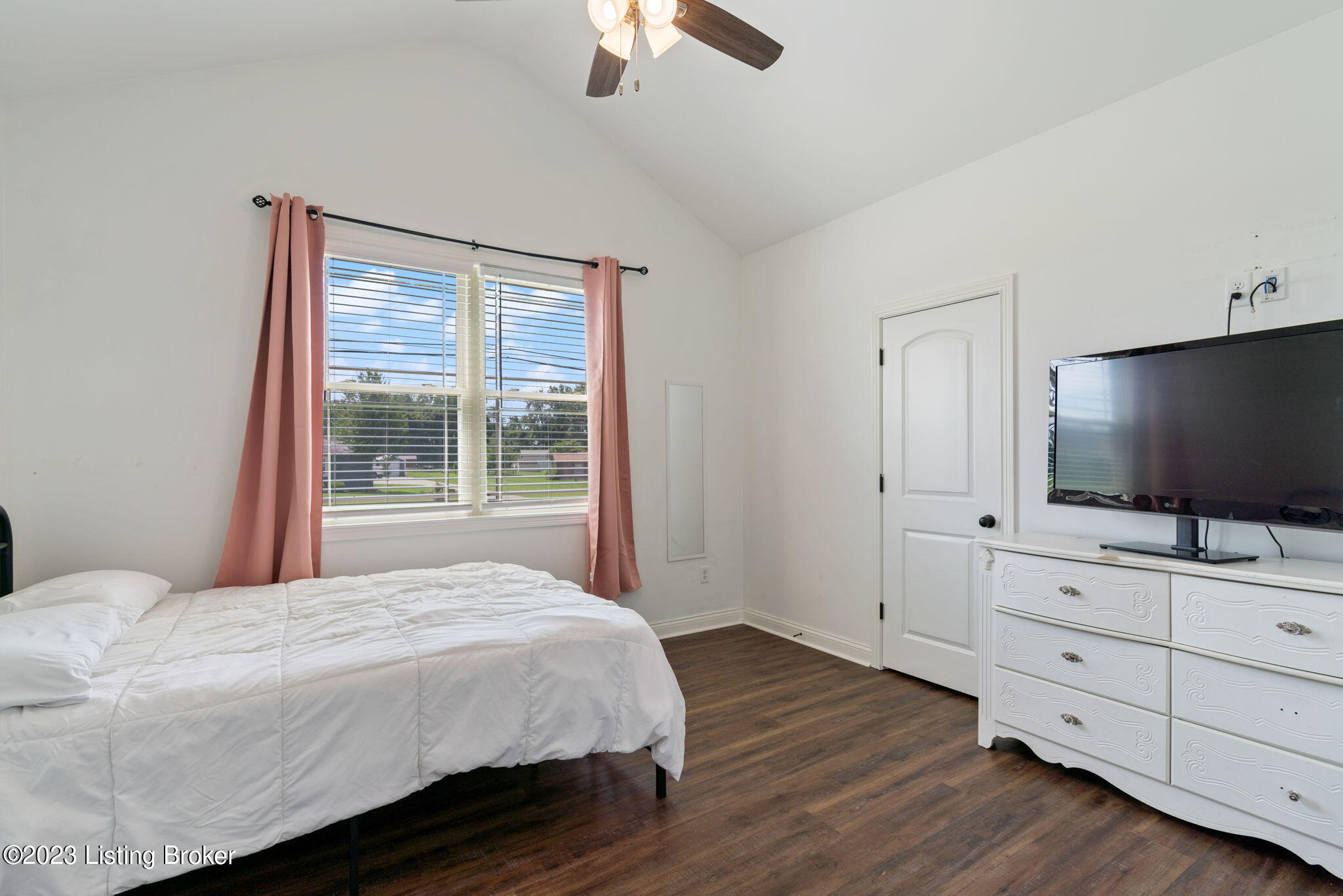 3802 Zoneton Road Shepherdsville, KY 40165 - Photo 25 of 56 41-web-or-mls-3802 Zoneton Rd-41