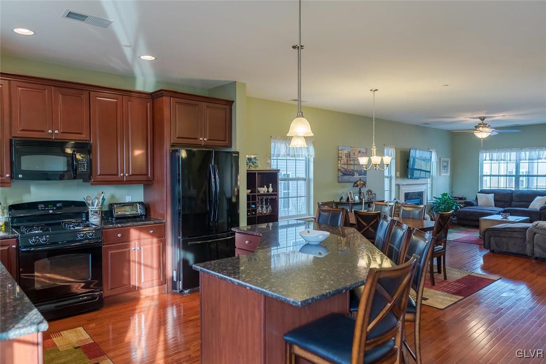 2230 Rising Hill Road Whitehall, PA 18052 - Photo 14 of 21 Gallery Image 14