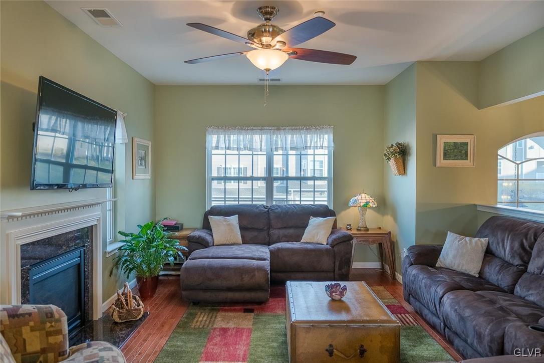 2230 Rising Hill Road Whitehall, PA 18052 - Photo 7 of 21 Gallery Image 7