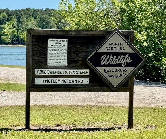 a close up of a street sign