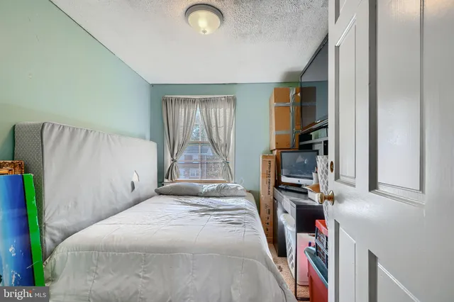 $205,000 | 1643 Riverwood Road, Baltimore, MD 21221