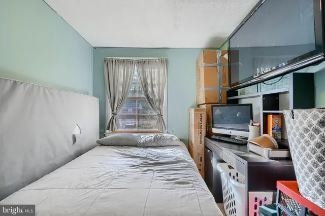 $205,000 | 1643 Riverwood Road, Baltimore, MD 21221