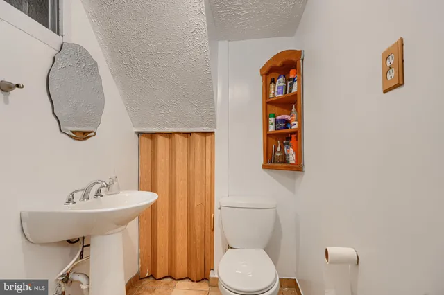 $205,000 | 1643 Riverwood Road, Baltimore, MD 21221