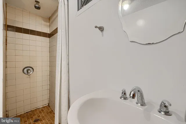 $205,000 | 1643 Riverwood Road, Baltimore, MD 21221