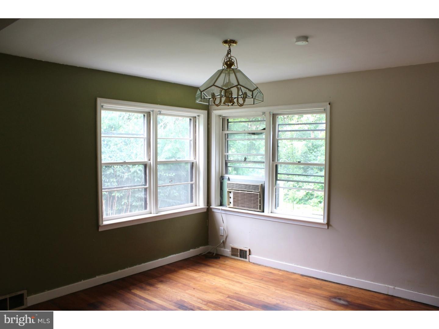 613 Butter Lane Reading, PA 19606 - Photo 5 of 13 Gallery Image 5