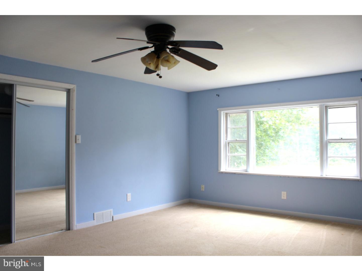 613 Butter Lane Reading, PA 19606 - Photo 7 of 13 Gallery Image 7