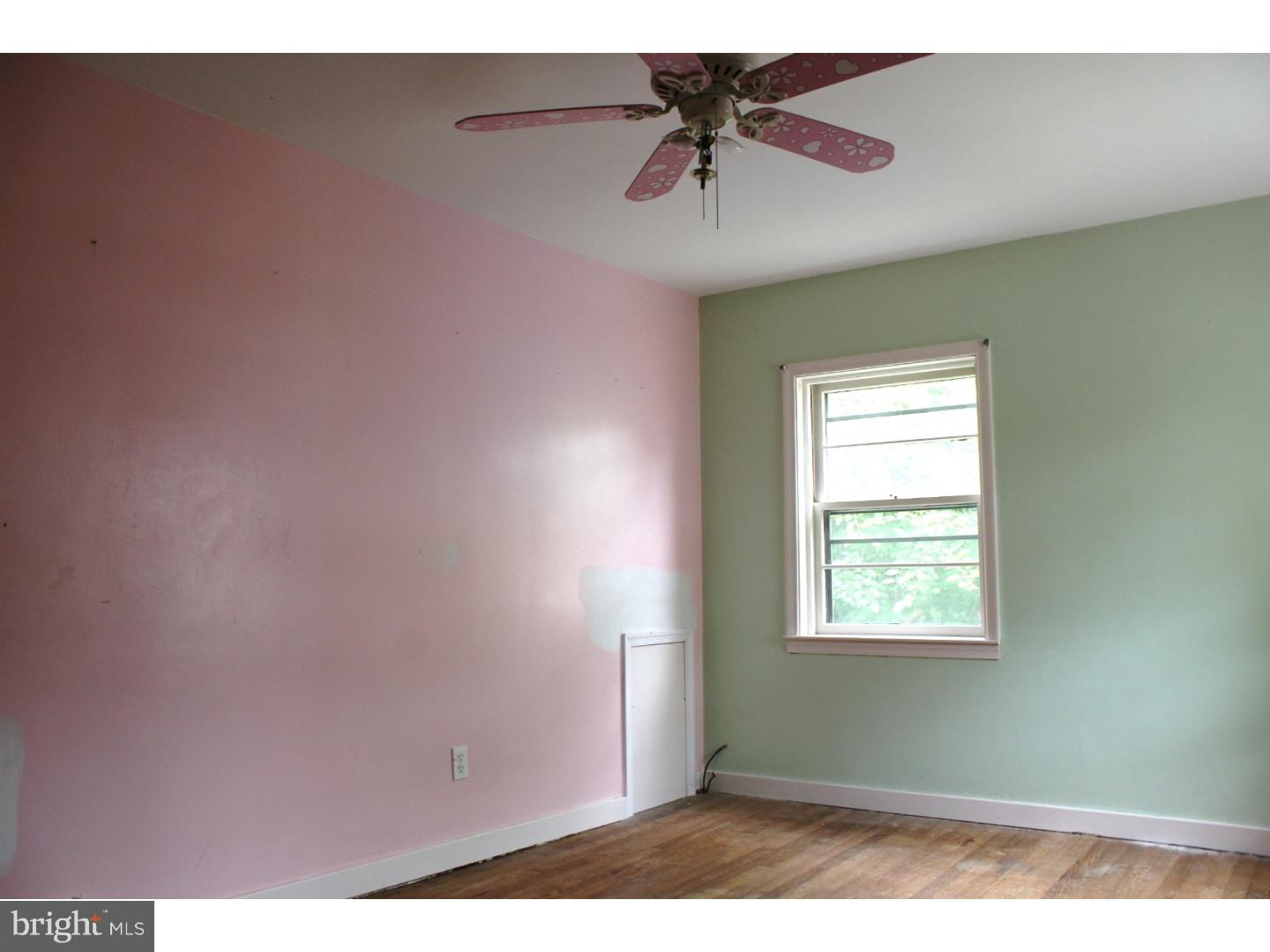 613 Butter Lane Reading, PA 19606 - Photo 10 of 13 Gallery Image 10
