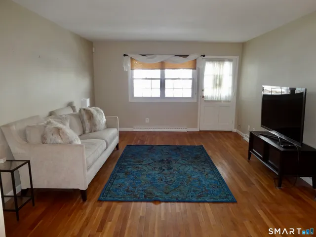 $2,800 | 245 Unquowa Road, Unit 57, Fairfield, CT 06824