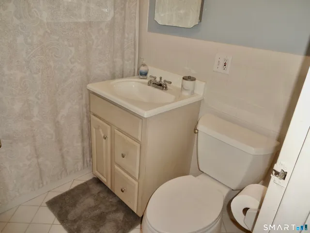 $2,800 | 245 Unquowa Road, Unit 57, Fairfield, CT 06824