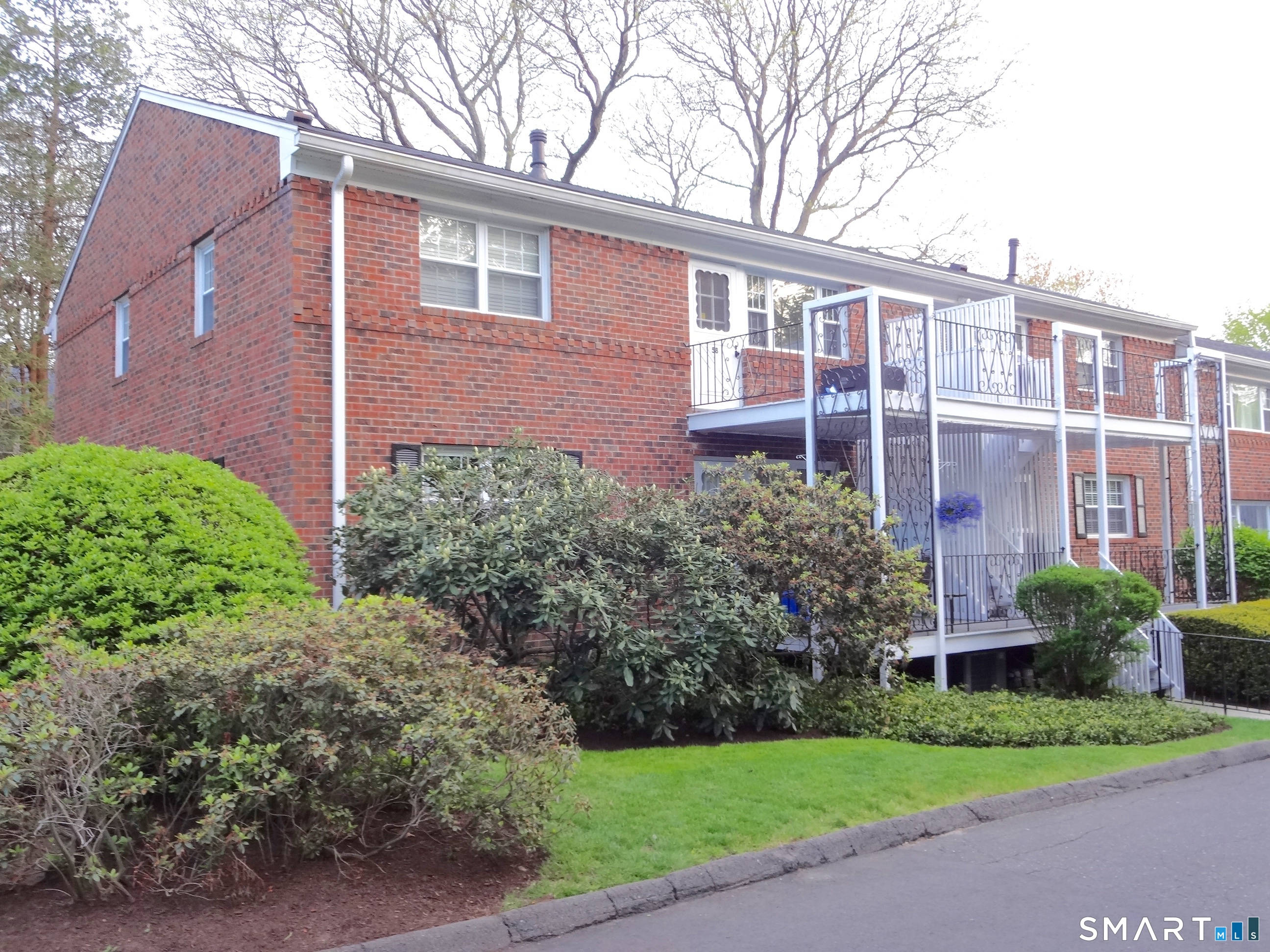 245 Unquowa Road, Unit 57 Fairfield, CT 06824 - Photo 2 of 23