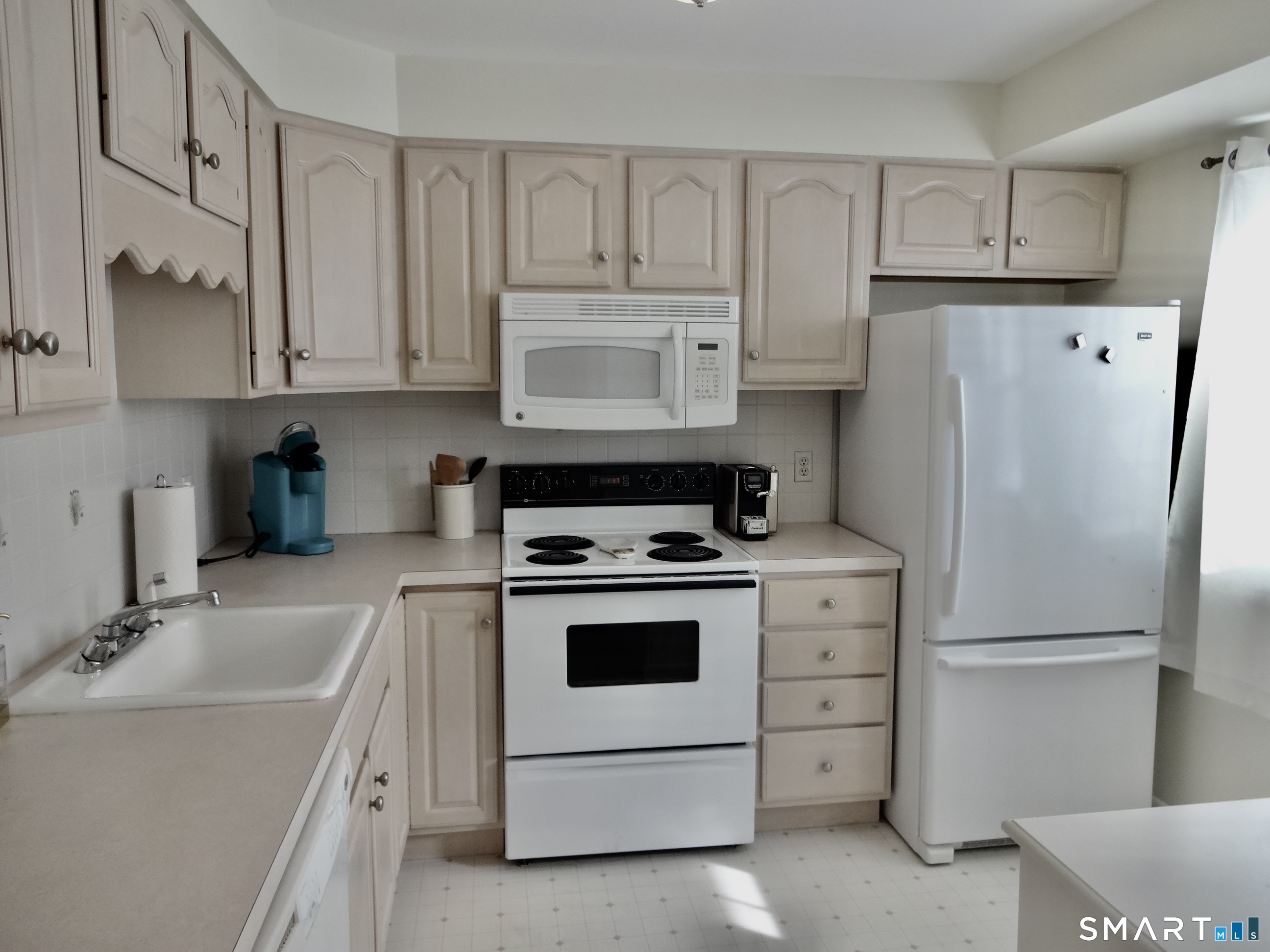 245 Unquowa Road, Unit 57 Fairfield, CT 06824 - Photo 4 of 23