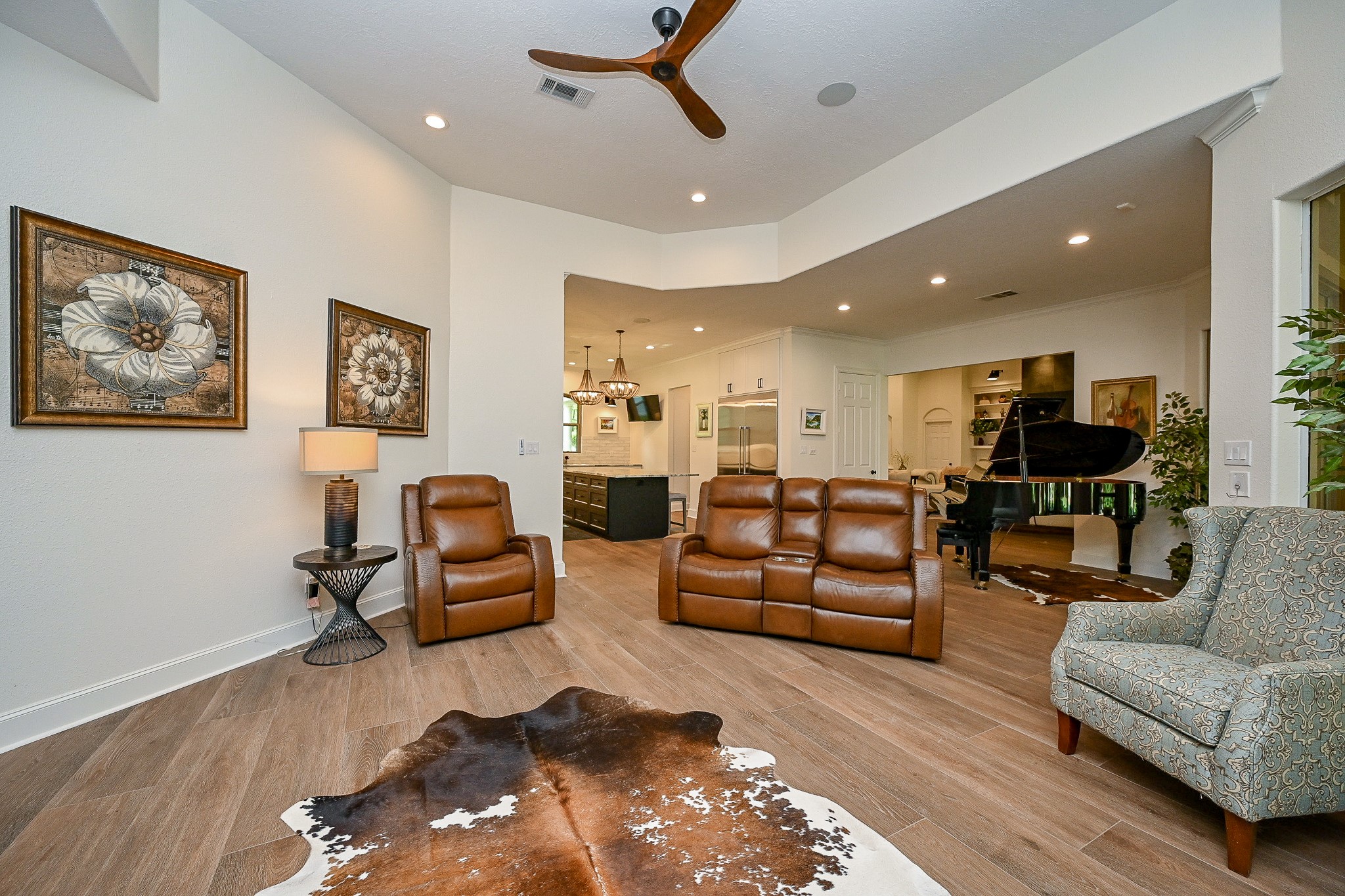 23914 Clouds Rest Magnolia, TX 77355 - Photo 19 of 50 a living room with furniture