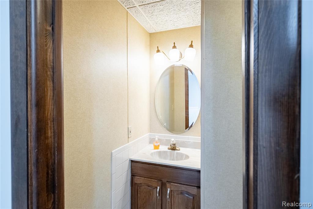 8354 Fenton Road Grand Blanc, MI 48439 - Photo 25 of 47 Gallery Image 25