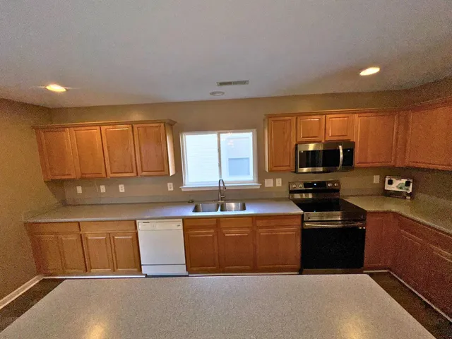 $264,900 | 212 Reedy River Court, Roebuck, SC 29376