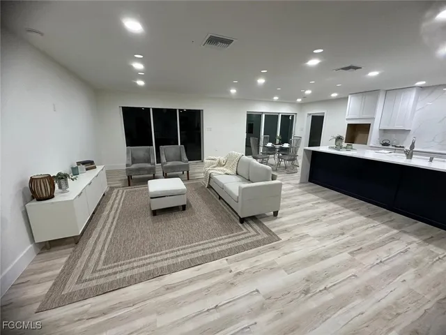 $630,000 | 106 Sinclair Street Southeast, Port Charlotte, FL 33952