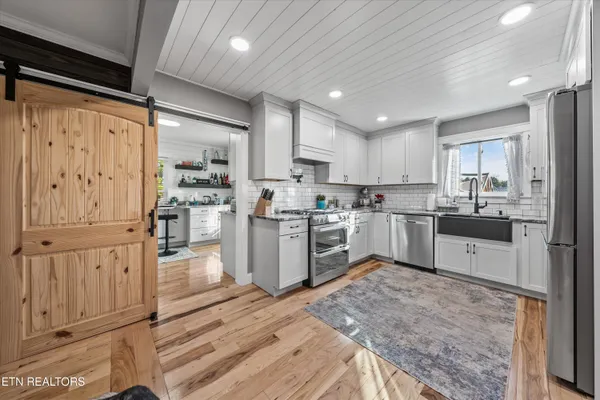 $750,000 | 2940 Beecarter Road, Dandridge, TN 37725