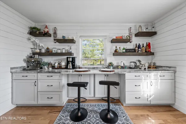 $750,000 | 2940 Beecarter Road, Dandridge, TN 37725