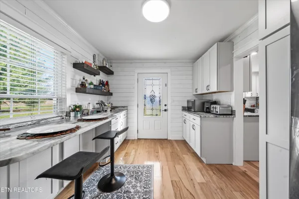 $750,000 | 2940 Beecarter Road, Dandridge, TN 37725