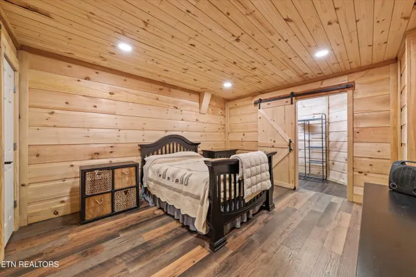 $750,000 | 2940 Beecarter Road, Dandridge, TN 37725