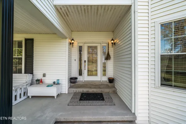 $750,000 | 2940 Beecarter Road, Dandridge, TN 37725