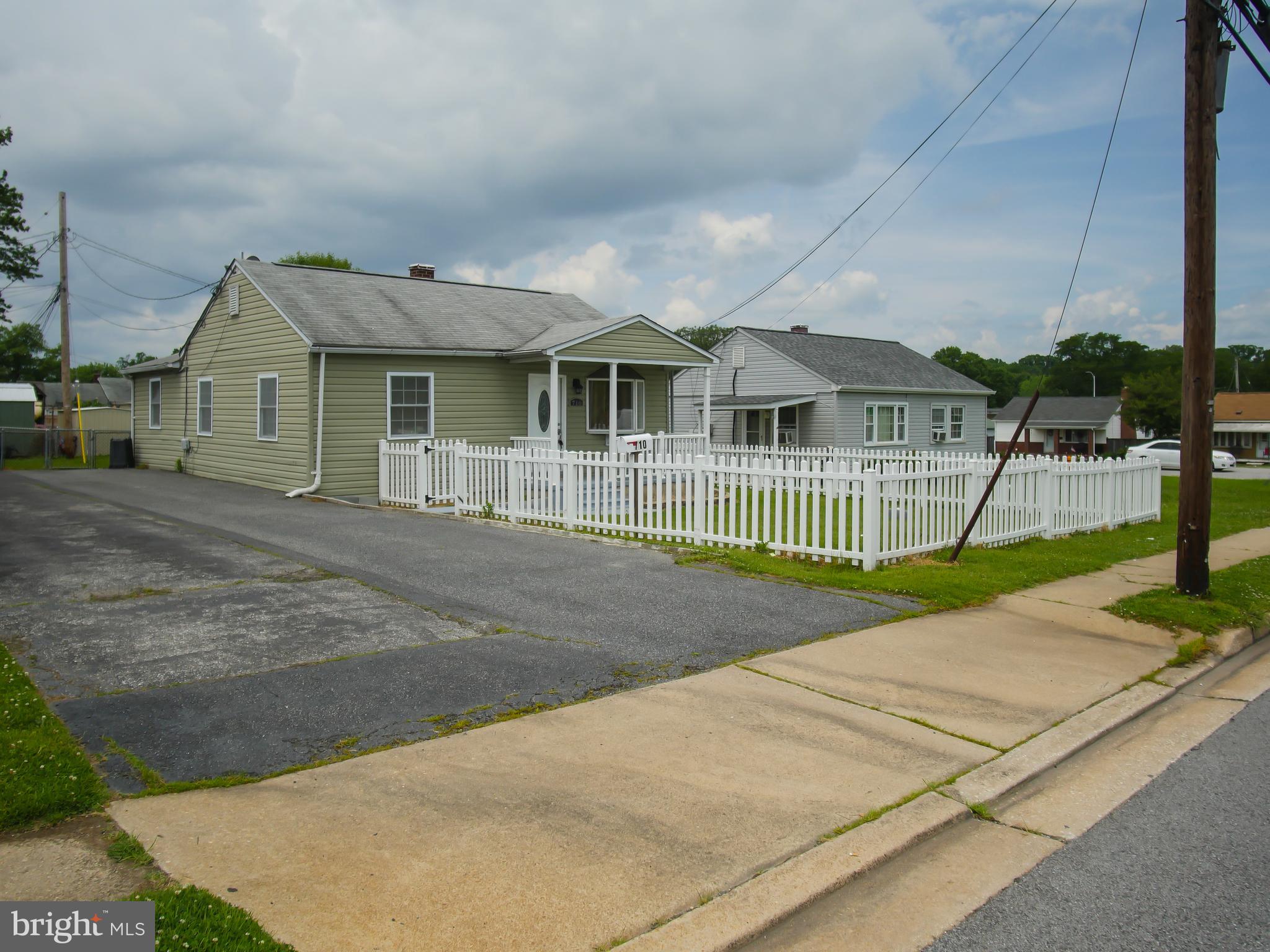 710 Middle River Road Baltimore, MD 21220 - Photo 2 of 27 other side