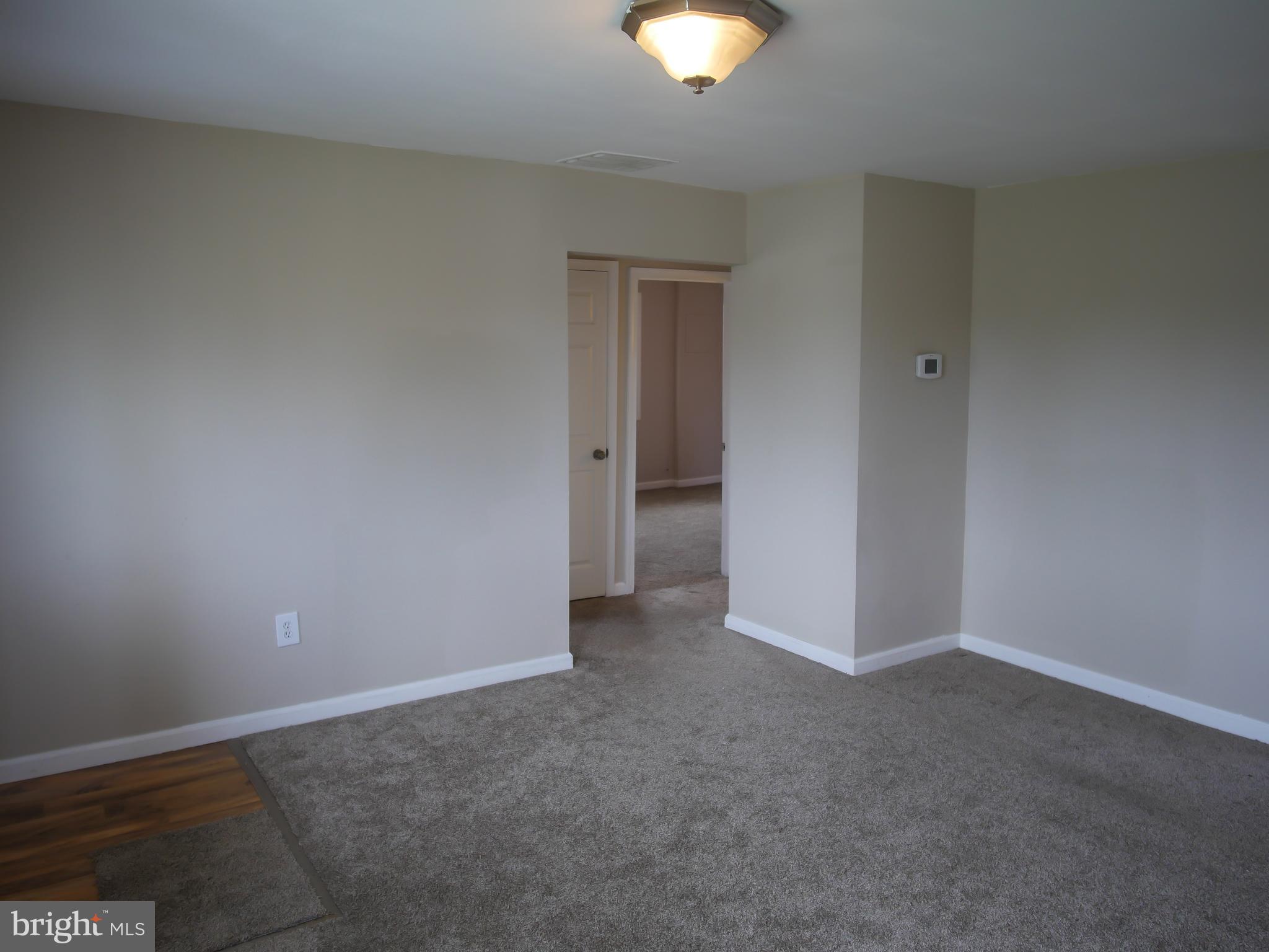 710 Middle River Road Baltimore, MD 21220 - Photo 4 of 27 living room