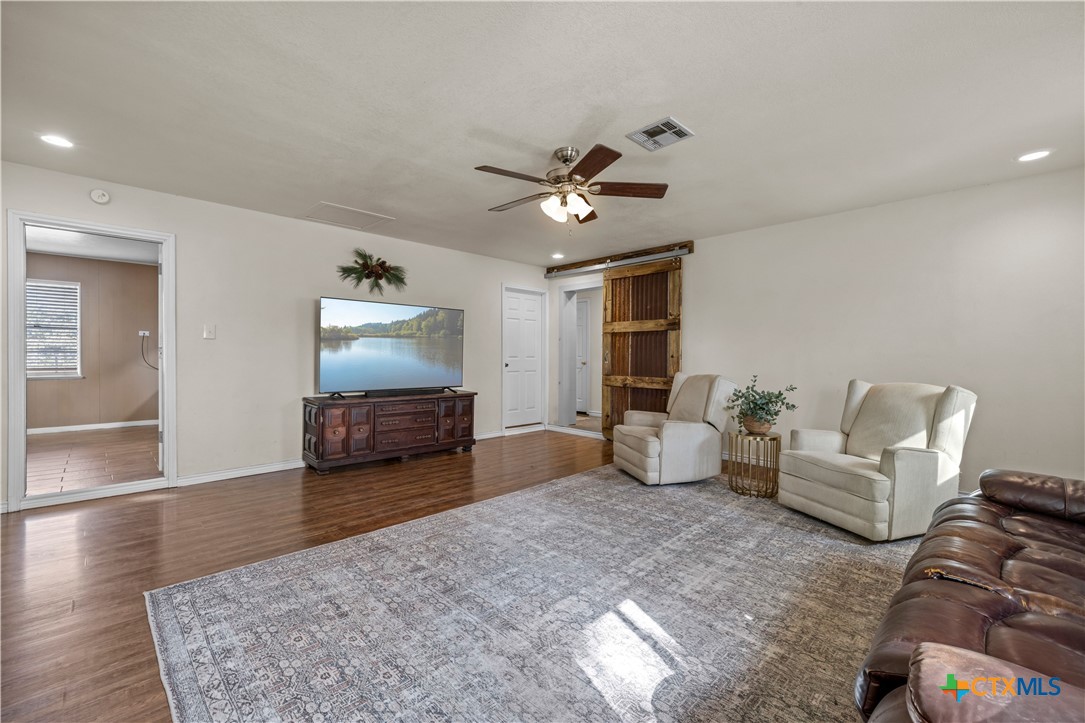 3340 Wilson Valley Road Little River-Academy, TX 76554 - Photo 12 of 47 Living room