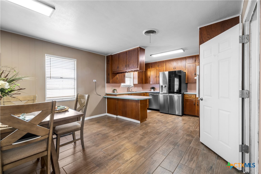 3340 Wilson Valley Road Little River-Academy, TX 76554 - Photo 8 of 47 Dining and kitchen