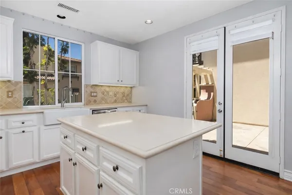 $5,000 | 16 Ellistone, Unit 43, Irvine, CA 92602