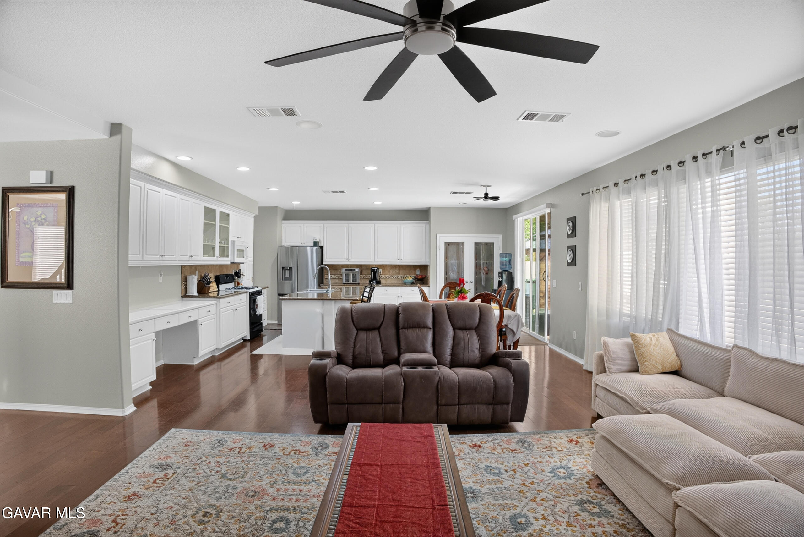 6232 West Spice Street Lancaster, CA 93536 - Photo 13 of 56 031_DSC_5466