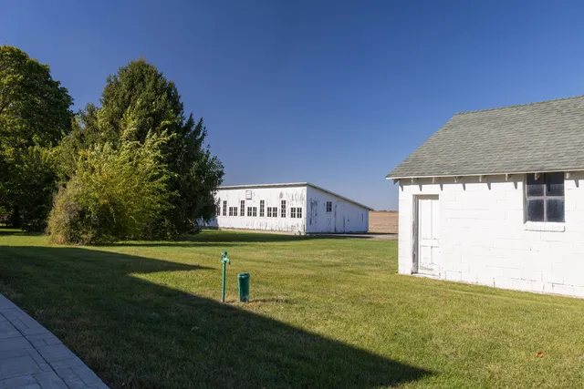 $290,000 | 1488 East 1400 South, Kentland, IN 47951