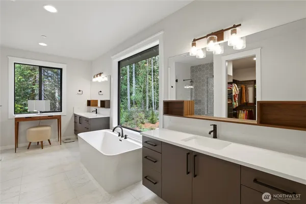 $2,249,000 | 29816 Southeast Lake Retreat N Drive, Ravensdale, WA 98051