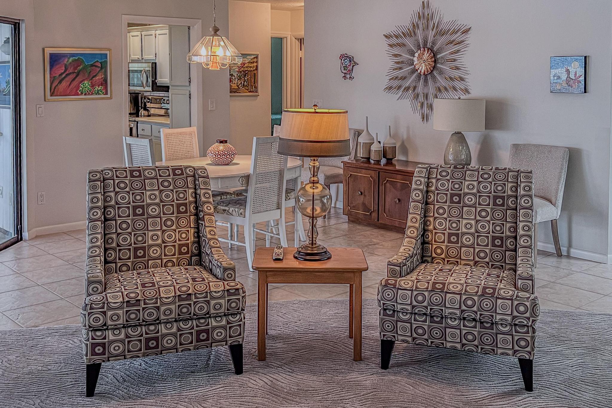 1127 East Seminole Avenue, Unit 11B Jupiter, FL 33477 - Photo 4 of 33 living room